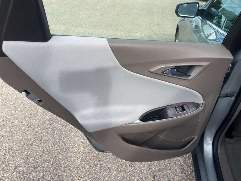 Chevrolet Malibu Vehicle Image 18