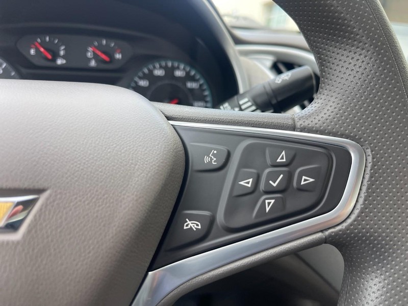 Chevrolet Malibu Vehicle Image 24