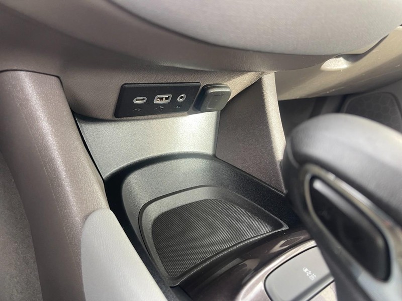 Chevrolet Malibu Vehicle Image 31