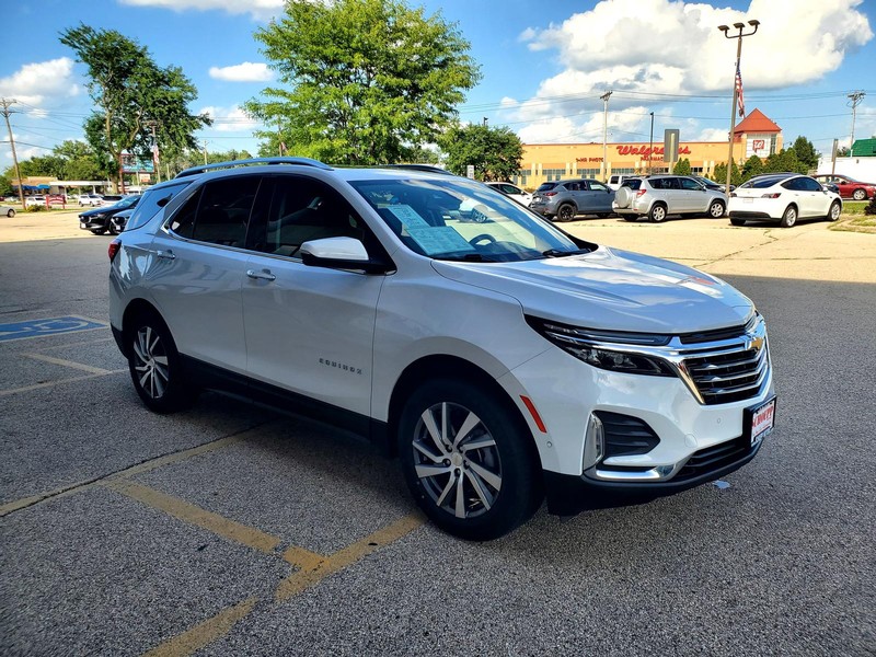 Chevrolet Equinox Vehicle Image 03