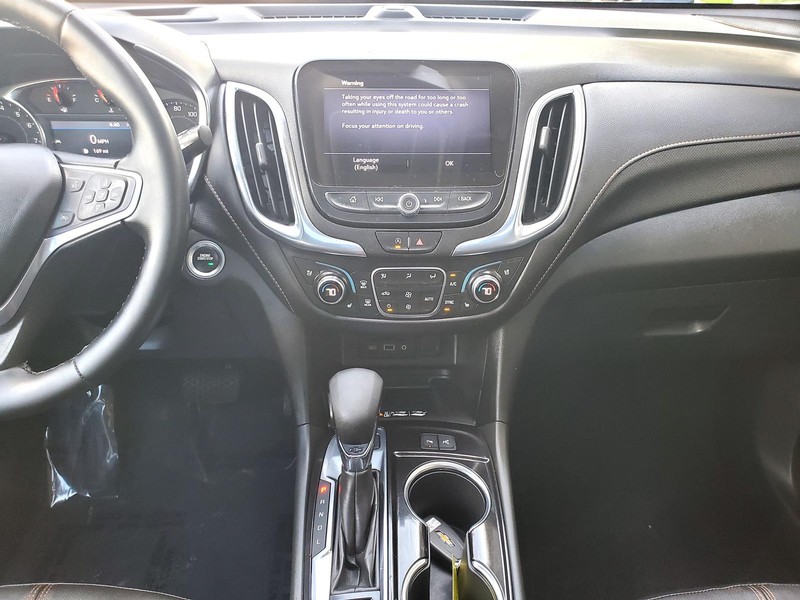 Chevrolet Equinox Vehicle Image 10
