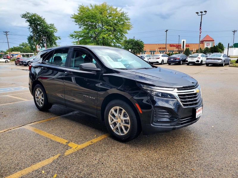 Chevrolet Equinox Vehicle Image 03