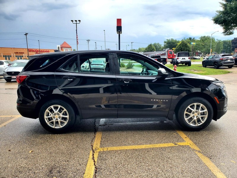 Chevrolet Equinox Vehicle Image 04