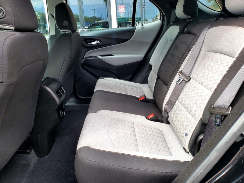 Chevrolet Equinox Vehicle Image 15