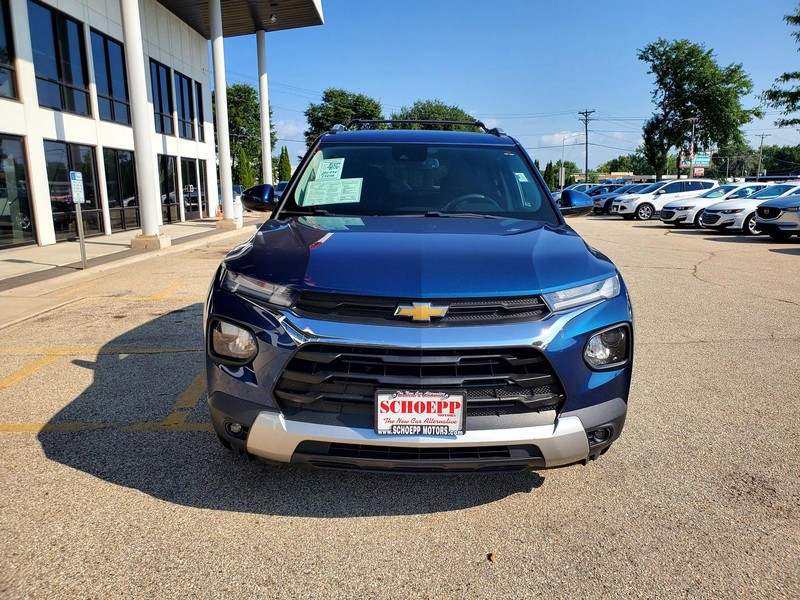 Chevrolet TrailBlazer Vehicle Image 02