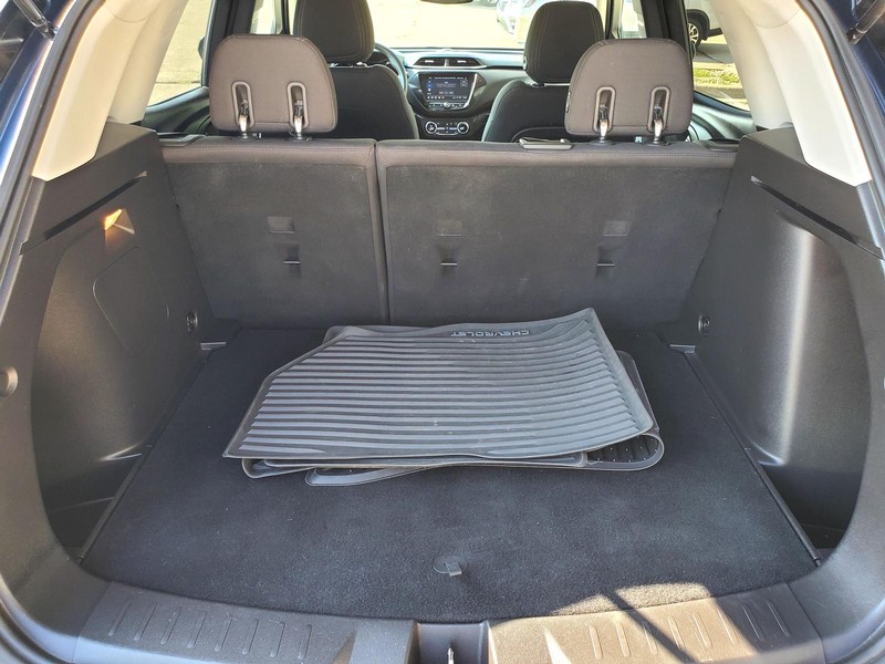 Chevrolet TrailBlazer Vehicle Image 16