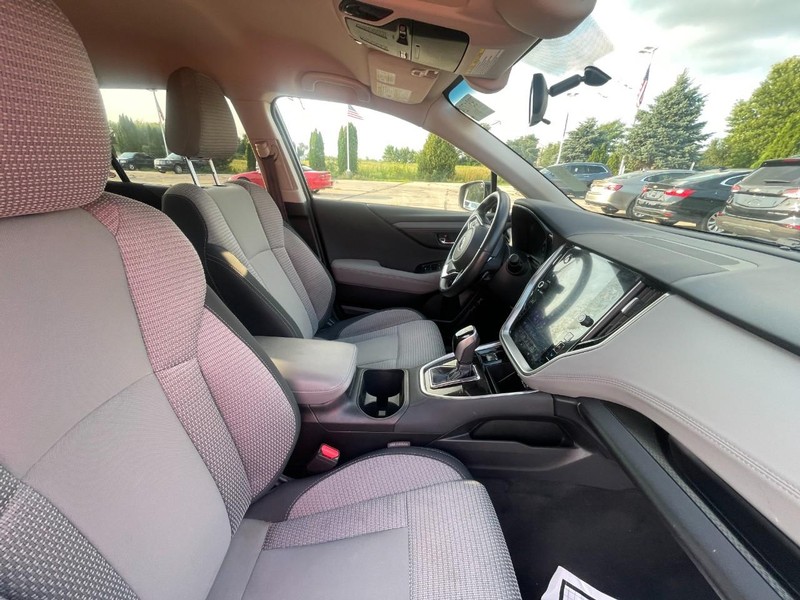 Subaru Outback Vehicle Image 03
