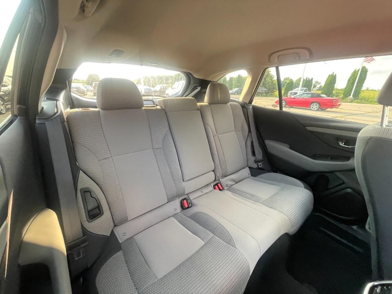 Subaru Outback Vehicle Image 04