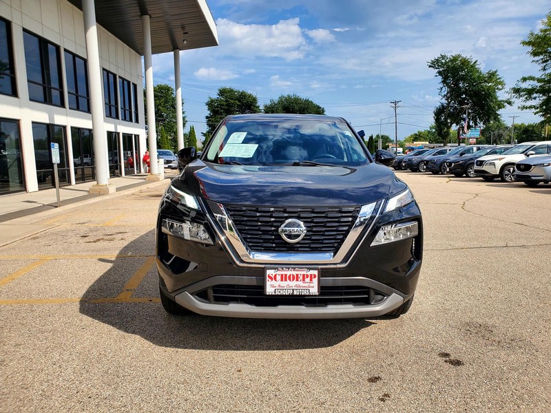 Nissan Rogue Vehicle Image 02