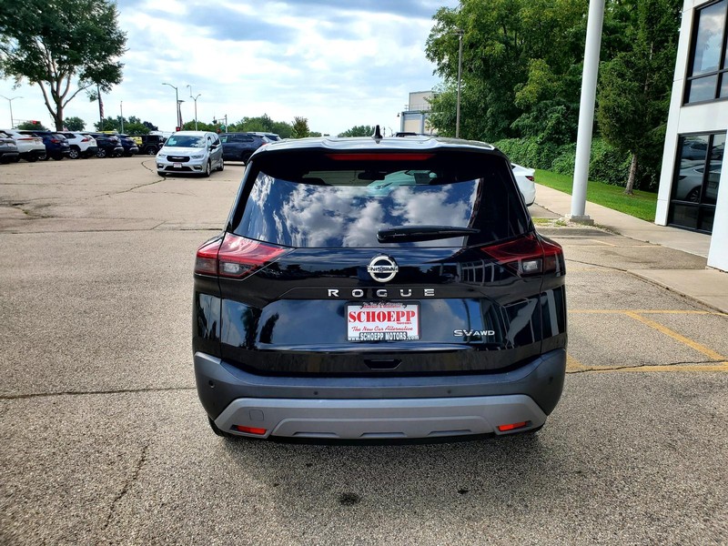 Nissan Rogue Vehicle Image 06