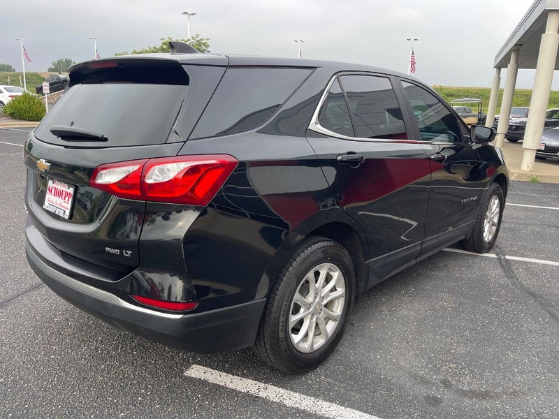 Chevrolet Equinox Vehicle Image 11