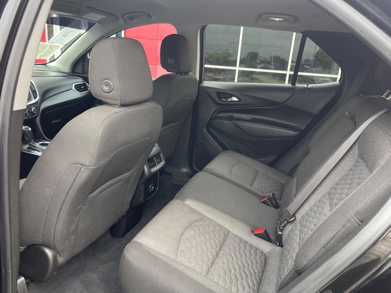 Chevrolet Equinox Vehicle Image 22
