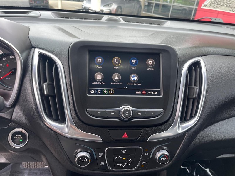 Chevrolet Equinox Vehicle Image 38