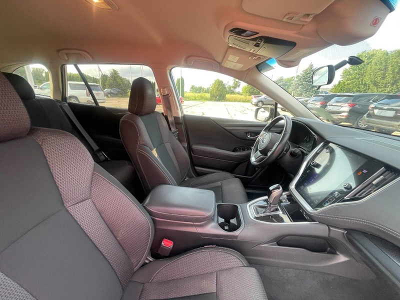 Subaru Outback Vehicle Image 03