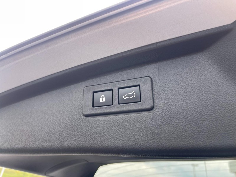 Subaru Outback Vehicle Image 16