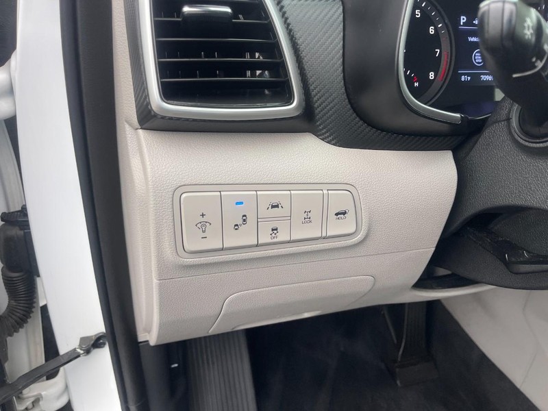 Hyundai Tucson Vehicle Image 17