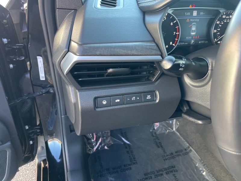 Nissan Altima Vehicle Image 21