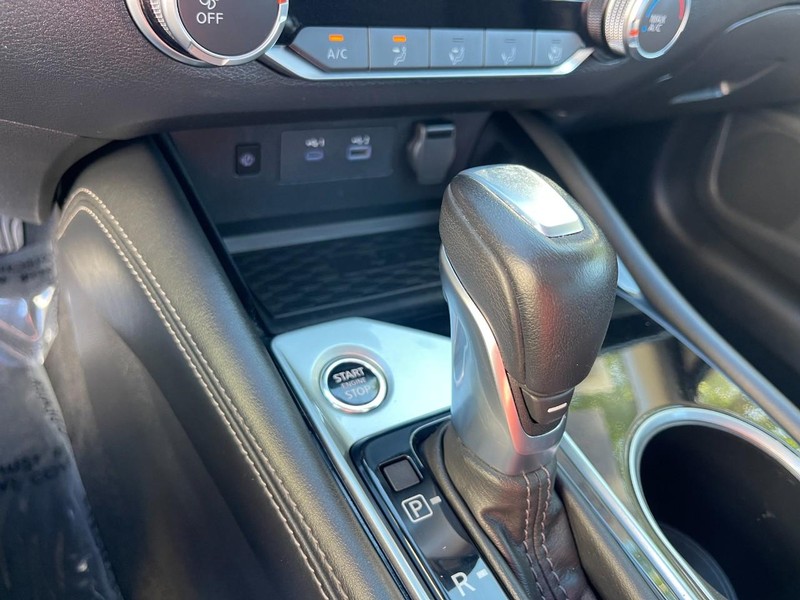 Nissan Altima Vehicle Image 27