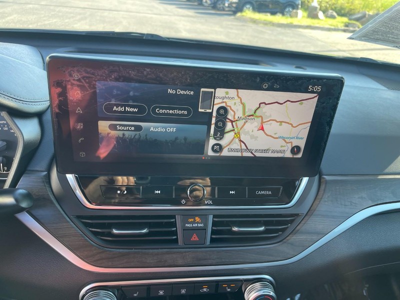 Nissan Altima Vehicle Image 29