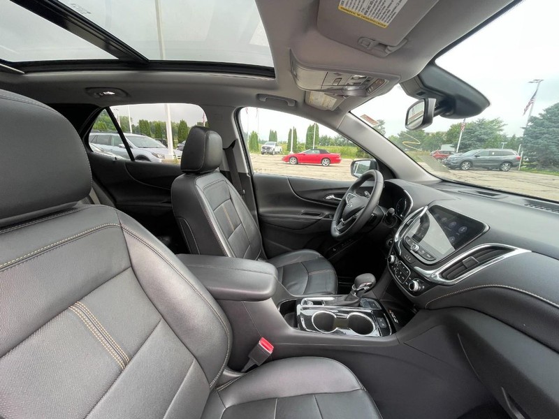 Chevrolet Equinox Vehicle Image 03
