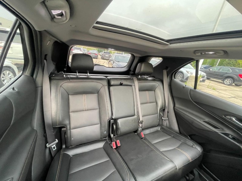 Chevrolet Equinox Vehicle Image 05