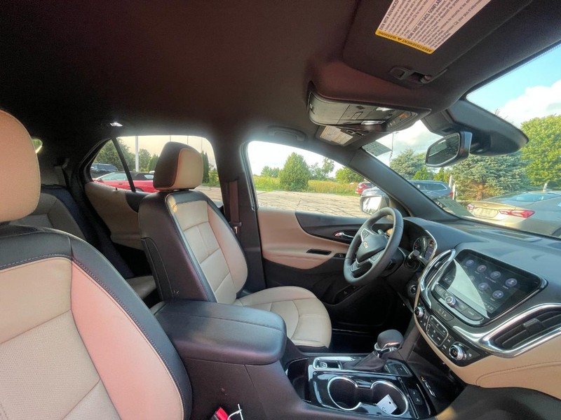 Chevrolet Equinox Vehicle Image 03