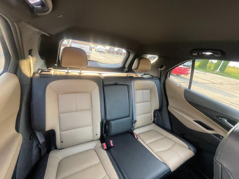 Chevrolet Equinox Vehicle Image 05