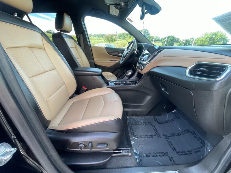 Chevrolet Equinox Vehicle Image 11