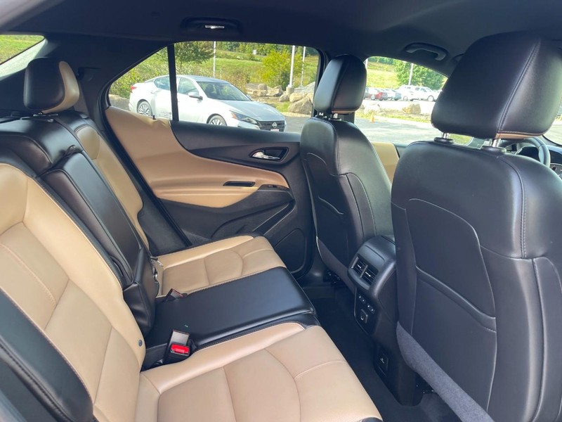 Chevrolet Equinox Vehicle Image 13
