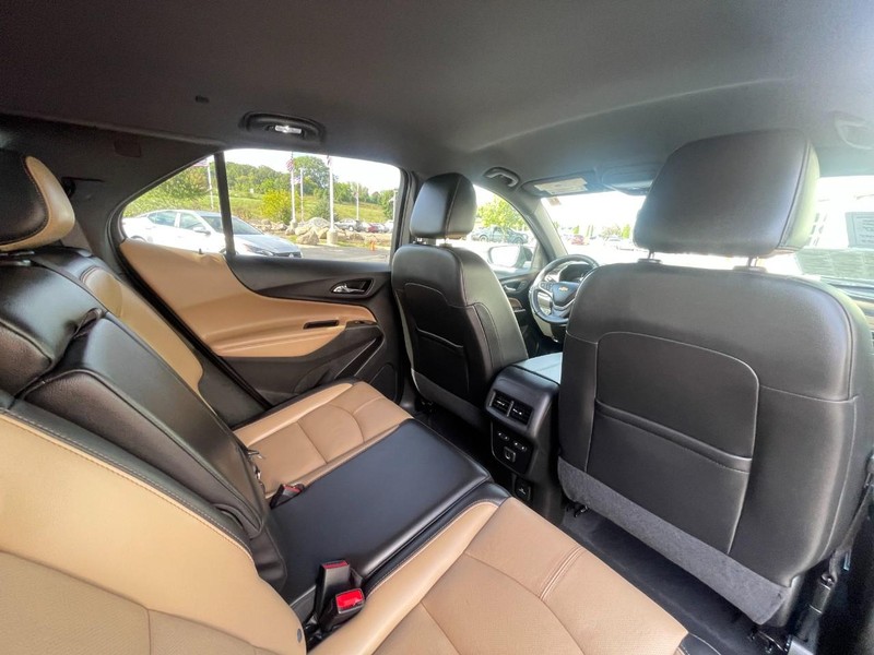 Chevrolet Equinox Vehicle Image 15