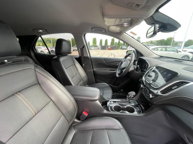 Chevrolet Equinox Vehicle Image 03