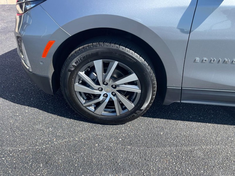 Chevrolet Equinox Vehicle Image 06