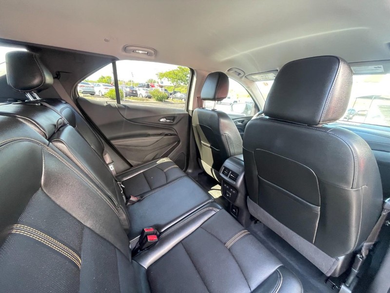 Chevrolet Equinox Vehicle Image 15