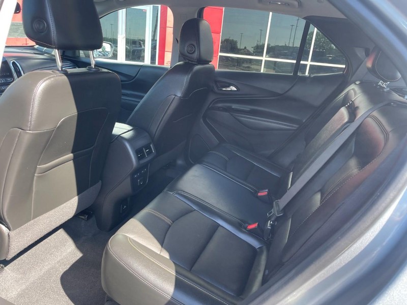 Chevrolet Equinox Vehicle Image 18