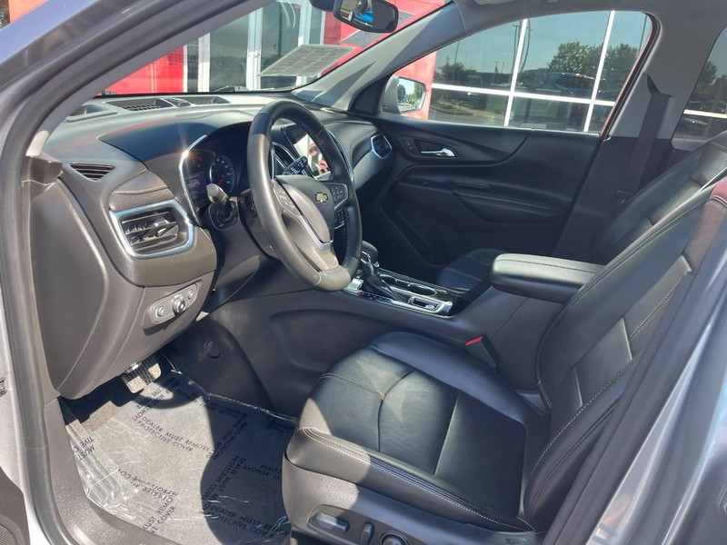 Chevrolet Equinox Vehicle Image 19