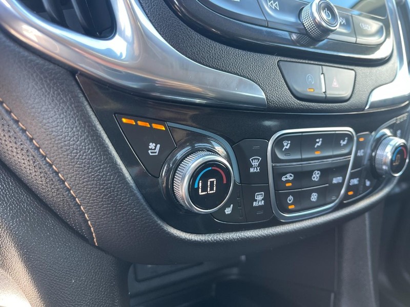Chevrolet Equinox Vehicle Image 32