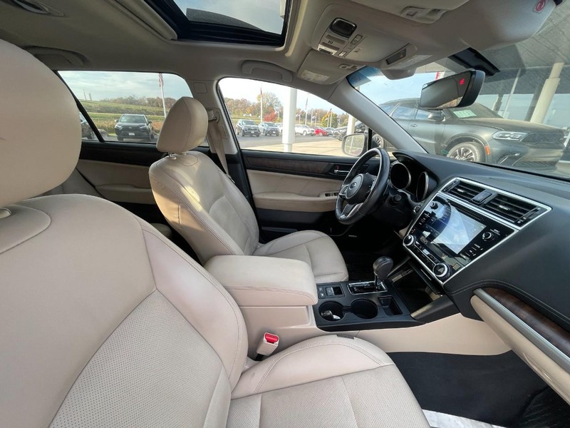 Subaru Outback Vehicle Image 04