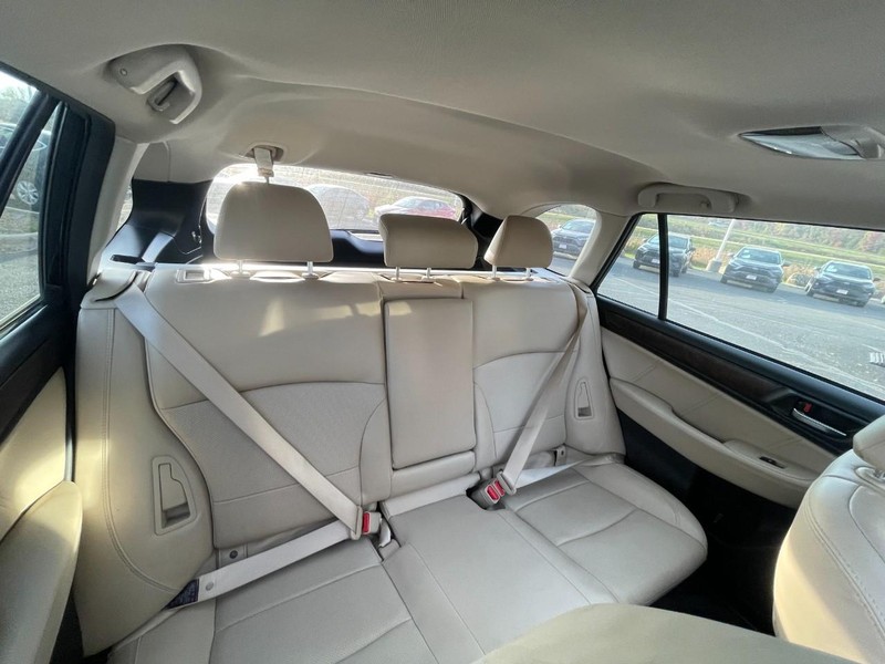 Subaru Outback Vehicle Image 05