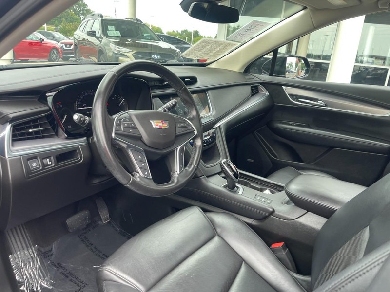 Cadillac XT5 Vehicle Image 19