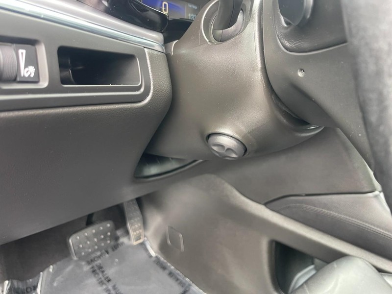 Cadillac XT5 Vehicle Image 25