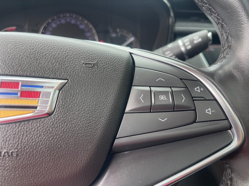 Cadillac XT5 Vehicle Image 28