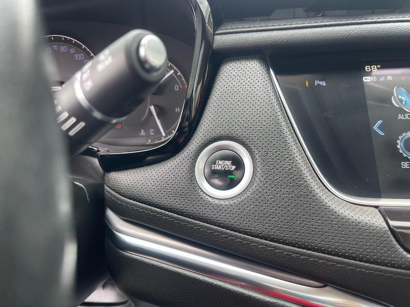 Cadillac XT5 Vehicle Image 30