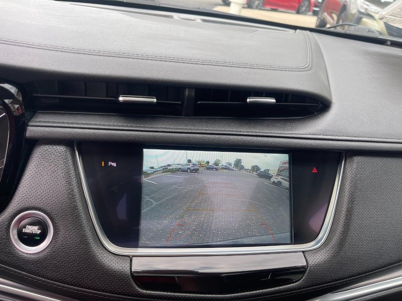 Cadillac XT5 Vehicle Image 34