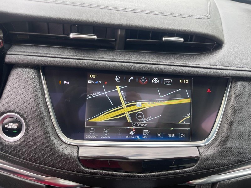Cadillac XT5 Vehicle Image 35