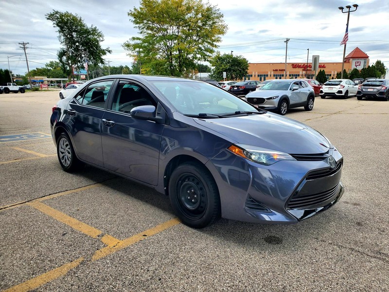 Toyota Corolla Vehicle Image 03