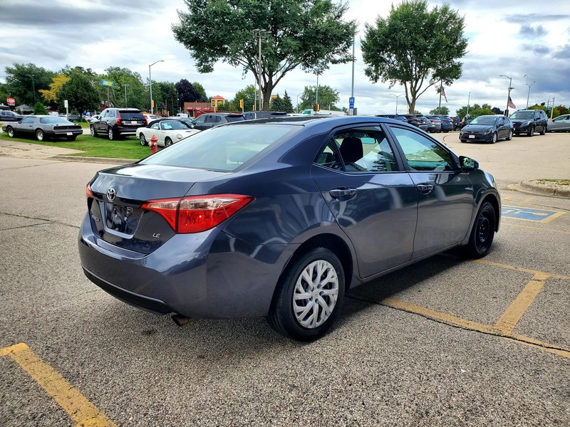 Toyota Corolla Vehicle Image 05