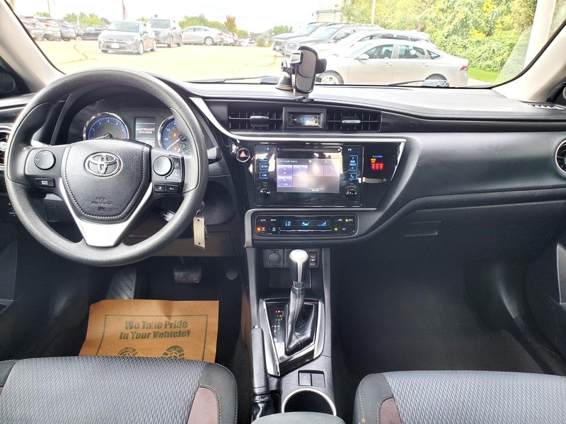Toyota Corolla Vehicle Image 08