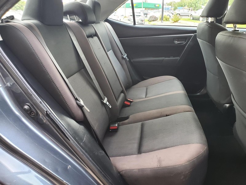 Toyota Corolla Vehicle Image 14
