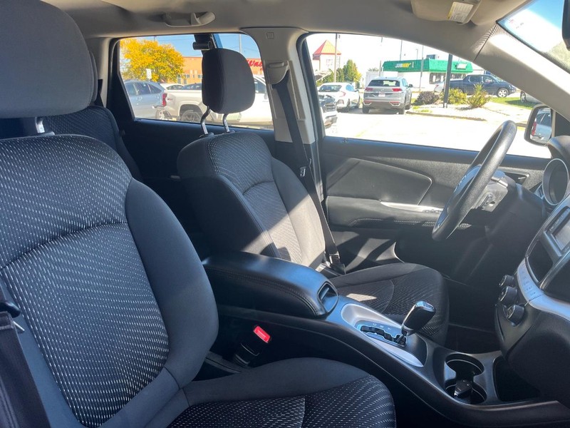 Dodge Journey Vehicle Image 14