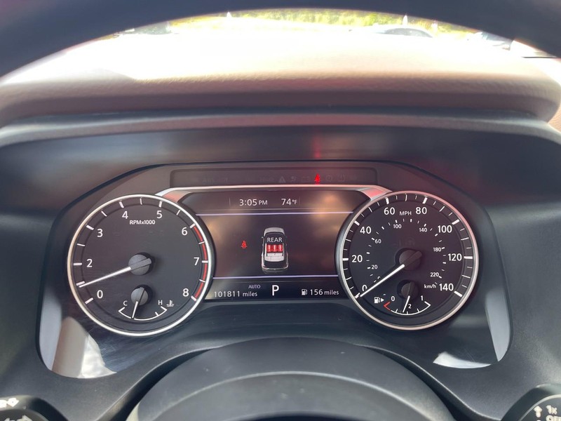 Nissan Rogue Vehicle Image 23